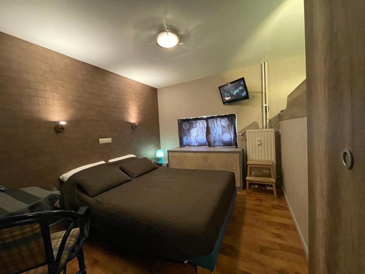 Hotel Les Arcades - La-Roche-En-Ardenne Eksteriør bilde