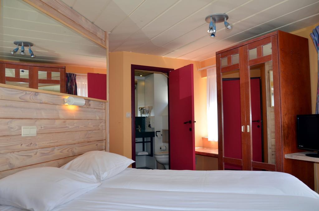 Hotel Les Arcades - La-Roche-En-Ardenne Eksteriør bilde